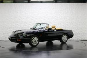 Image 1/38 de Alfa Romeo 2.0 Spider (1990)