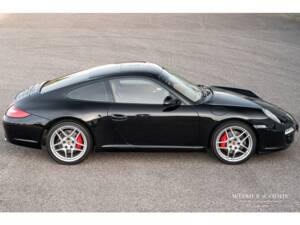 Image 5/26 of Porsche 911 Carrera (2010)