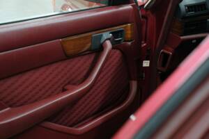 Bild 49/50 von Mercedes-Benz 260 SE (1990)