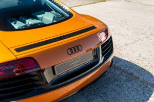 Image 16/36 of Audi R8 V10 (2013)