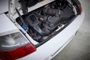 Bild 95/100 von Porsche 911 Carrera 4S (2004)