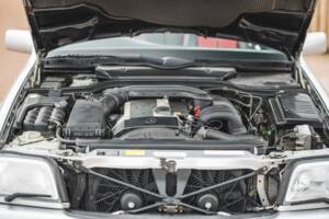 Immagine 42/42 di Mercedes-Benz SL 320 (1995)