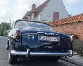 Image 7/28 of Rover 3.5 Litre Coupe (1973)