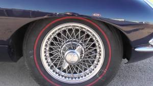 Image 44/50 of Jaguar E-Type (1967)