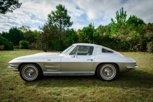 Imagen 5/10 de Chevrolet Corvette Sting Ray (1963)