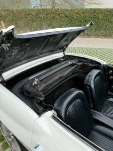 Imagen 22/38 de Chevrolet Corvette Sting Ray Convertible (1964)