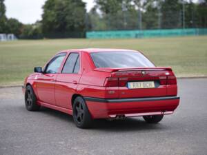 Imagen 15/50 de Alfa Romeo 155 2.5 TD (1998)