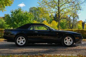 Bild 4/8 von Aston Martin Virage Volante (1993)
