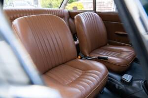 Image 62/83 of Alfa Romeo Giulia GT 1300 Junior (1968)