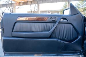 Bild 28/49 von Mercedes-Benz 300 CE-24 (1993)