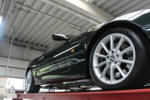 Bild 11/50 von Aston Martin DB 7 Vantage (2001)