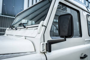 Immagine 34/97 di Land Rover Defender 90 (1995)