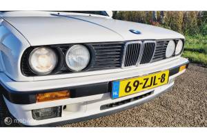 Afbeelding 8/36 van BMW 325ix Touring (1991)