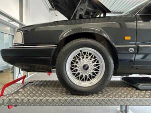 Immagine 11/44 di Audi 200 - 2.2 20V Turbo quattro (1990)