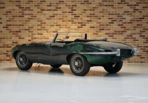 Image 5/28 of Jaguar E-Type 3.8 (1962)