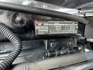 Bild 30/36 von Mercedes-Benz 280 SL (1968)