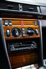 Bild 18/30 von Mercedes-Benz E 280 Unikat (1994)