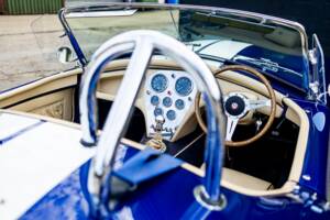 Image 46/50 of Dax Cobra (2005)