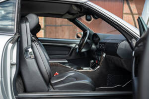 Bild 35/38 von Mercedes-Benz SL 500 (2000)
