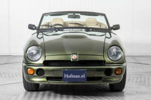 Image 14/50 of MG RV8 (1991)