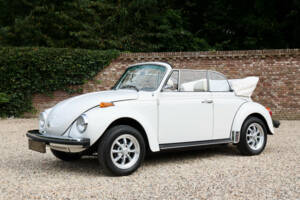 Image 29/50 of Volkswagen Käfer 1303 &quot;Champagne Edition&quot; (1977)