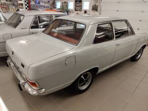Bild 2/4 von Opel Kadett 1,1 (1971)