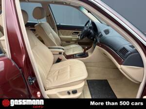 Obraz 14/15 pojazdu BMW 735i (2000)