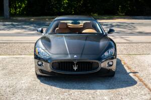 Bild 10/37 von Maserati GranTurismo S (2010)