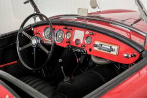 Imagen 35/50 de MG MGA 1600 (1961)