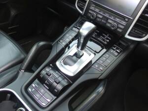 Image 60/96 of Porsche Cayenne S Diesel (2013)