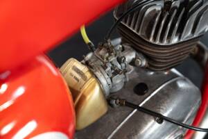 Afbeelding 11/31 van BM DUMMY (1963)