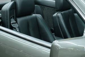 Image 41/50 of Mercedes-Benz SL 500 (1994)