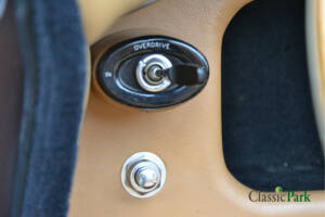 Image 12/50 of Jaguar XK 150 3.4 S OTS (1959)