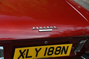 Image 9/26 of Peugeot 504 Convertible (1974)