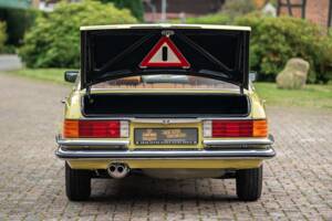 Afbeelding 18/75 van Mercedes-Benz 280 SE (1976)