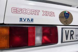 Immagine 11/22 di Ford Escort XR3i (1990)