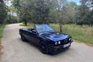 Imagen 2/42 de BMW 325i (1991)