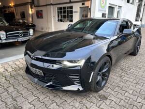 Imagen 19/24 de Chevrolet Camaro 6.2 V8 (2018)
