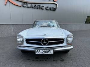 Image 2/50 of Mercedes-Benz 280 SL (1968)