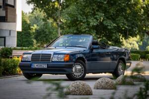 Obraz 33/50 pojazdu Mercedes-Benz 300 CE-24 (1992)