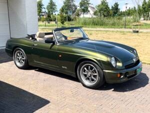 Bild 38/41 von MG RV8 (1994)