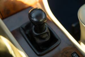 Bild 34/50 von Mercedes-Benz 200 CE (1992)