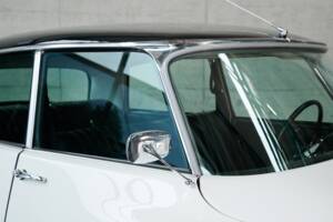 Bild 36/50 von Citroën DS 21 Pallas (1966)