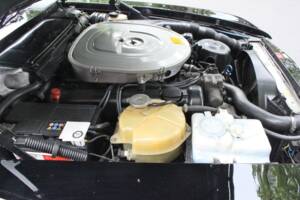 Image 9/20 de Mercedes-Benz 500 SL (1986)
