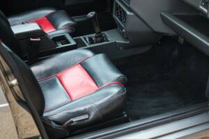 Afbeelding 33/50 van Alfa Romeo 75 3.0 V6 QV (1988)