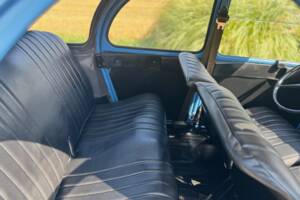 Image 17/25 of Citroën 2 CV 6 (1976)