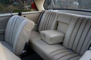 Image 12/14 de Mercedes-Benz 280 SE (1969)
