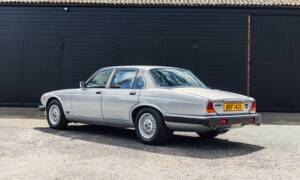 Imagen 3/50 de Jaguar XJ 6 4.2 (1982)