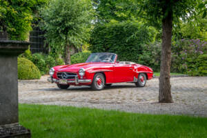 Image 18/29 of Mercedes-Benz 190 SL (1962)