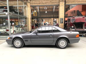 Image 7/49 de Mercedes-Benz SL 280 (1995)